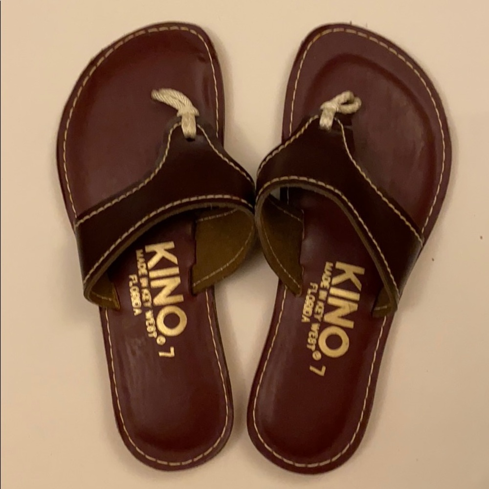 KINO 7 flip flops